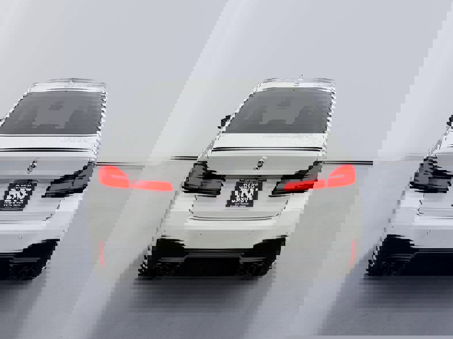 Used 2023 BMW 540i xDrive w/ M Sport Package image 8