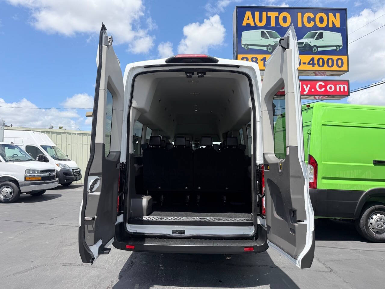 Used 2023 Ford Transit 350 XL RWD image 30