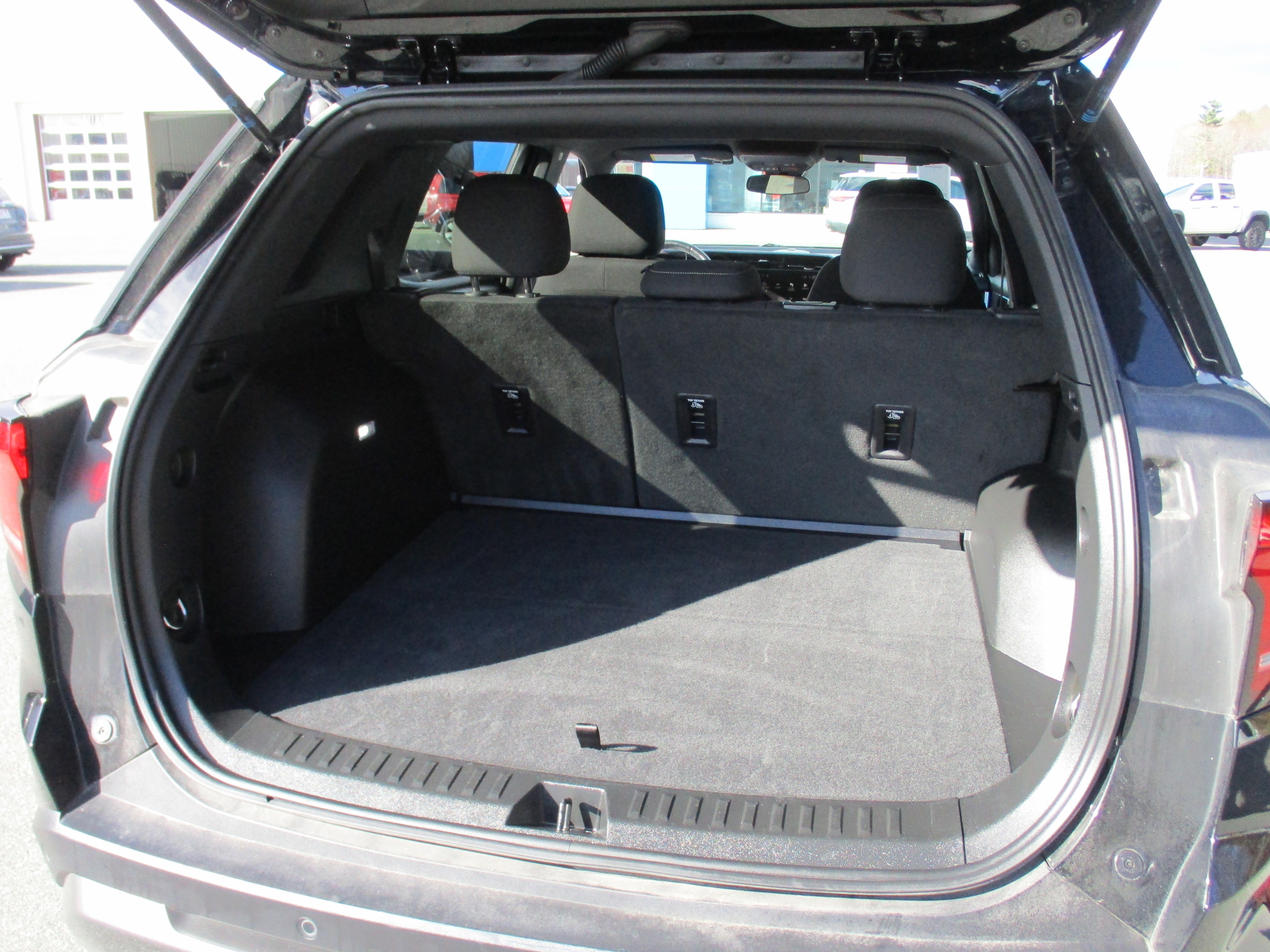 Certified 2025 GMC Terrain Elevation AWD/4WD image 13