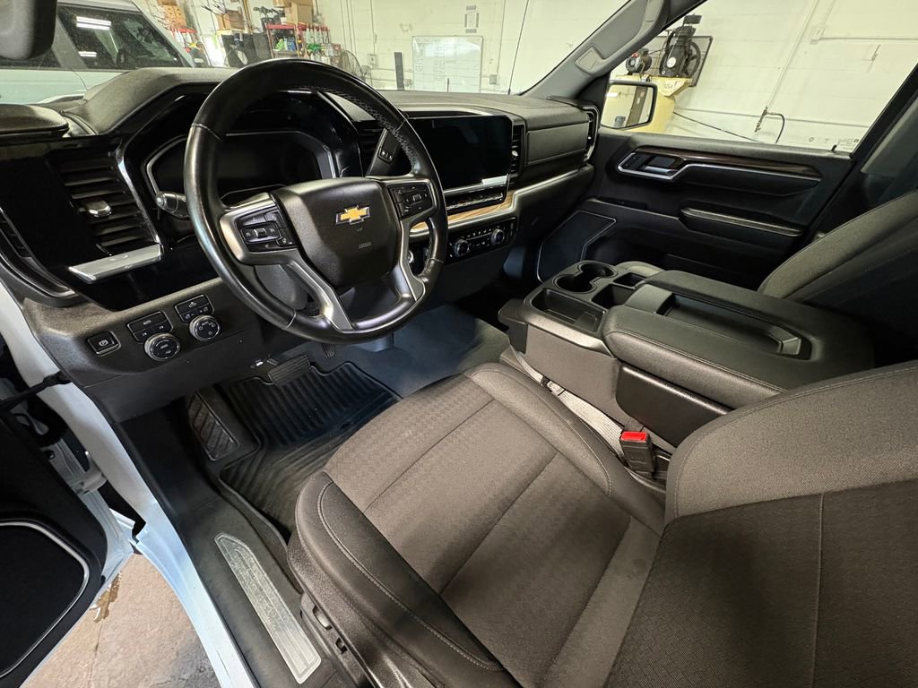 Used 2025 Chevrolet Silverado 1500 LT w/ Work Truck Package image 32