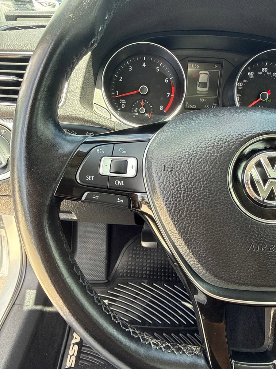 Used 2019 Volkswagen Passat 2.0T Wolfsburg FWD image 10
