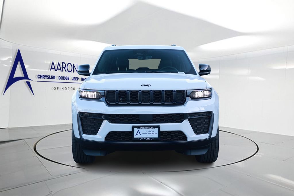 New 2026 Jeep Grand Cherokee Altitude AWD/4WD image 4