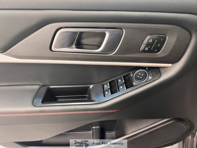 Used 2025 Ford Explorer ST-Line w/ Premium Package RWD image 23