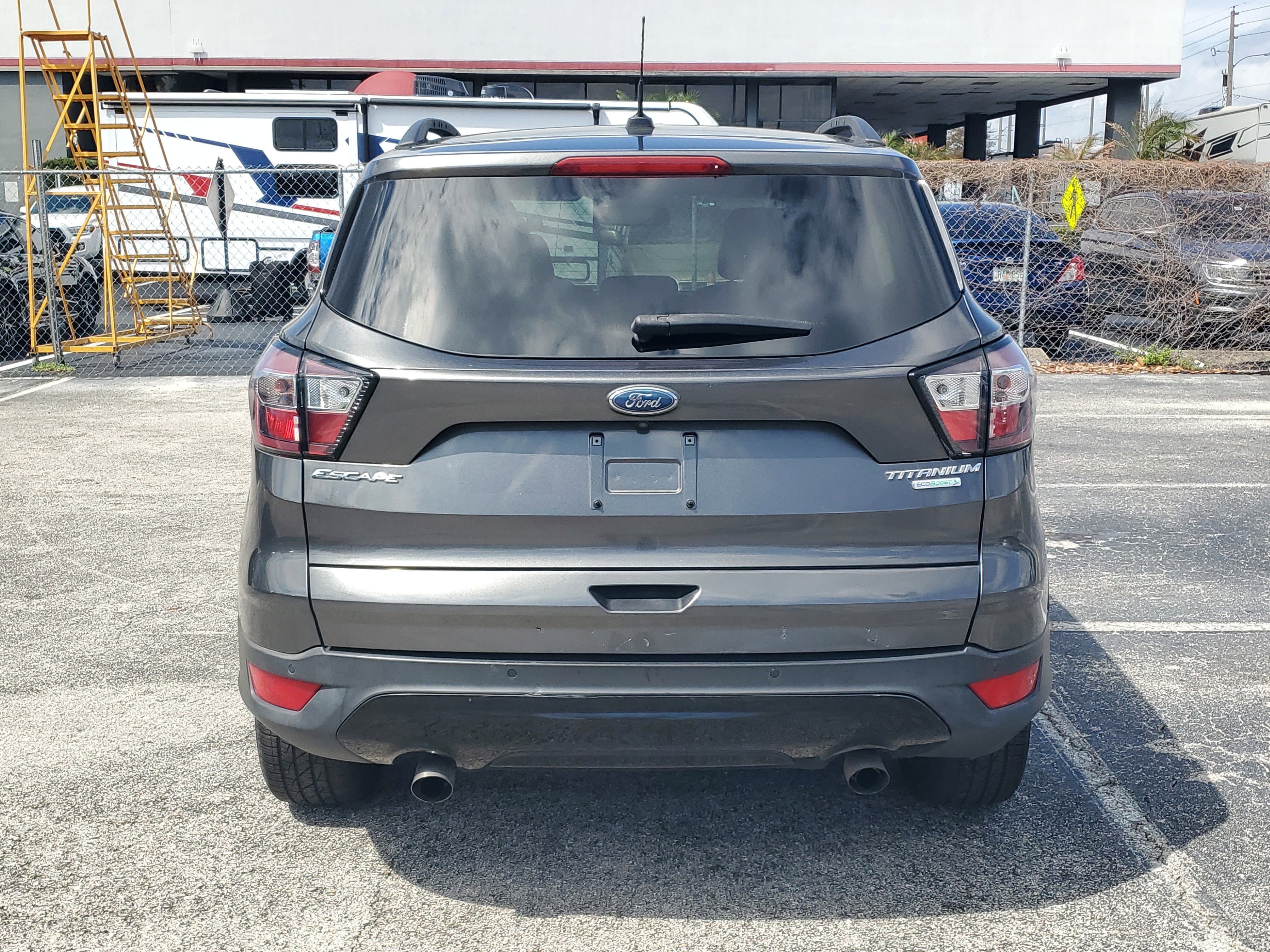 Used 2017 Ford Escape Titanium FWD image 5