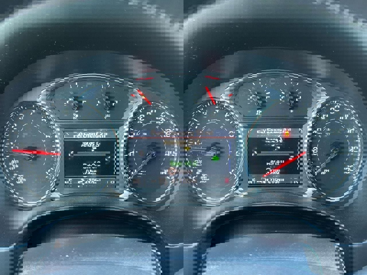 Used 2024 GMC Terrain SLT image 35