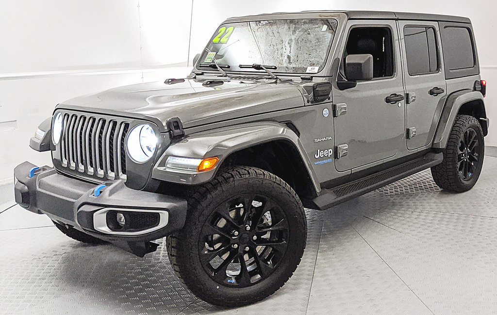 Used 2022 Jeep Wrangler Unlimited Sahara AWD/4WD image 6