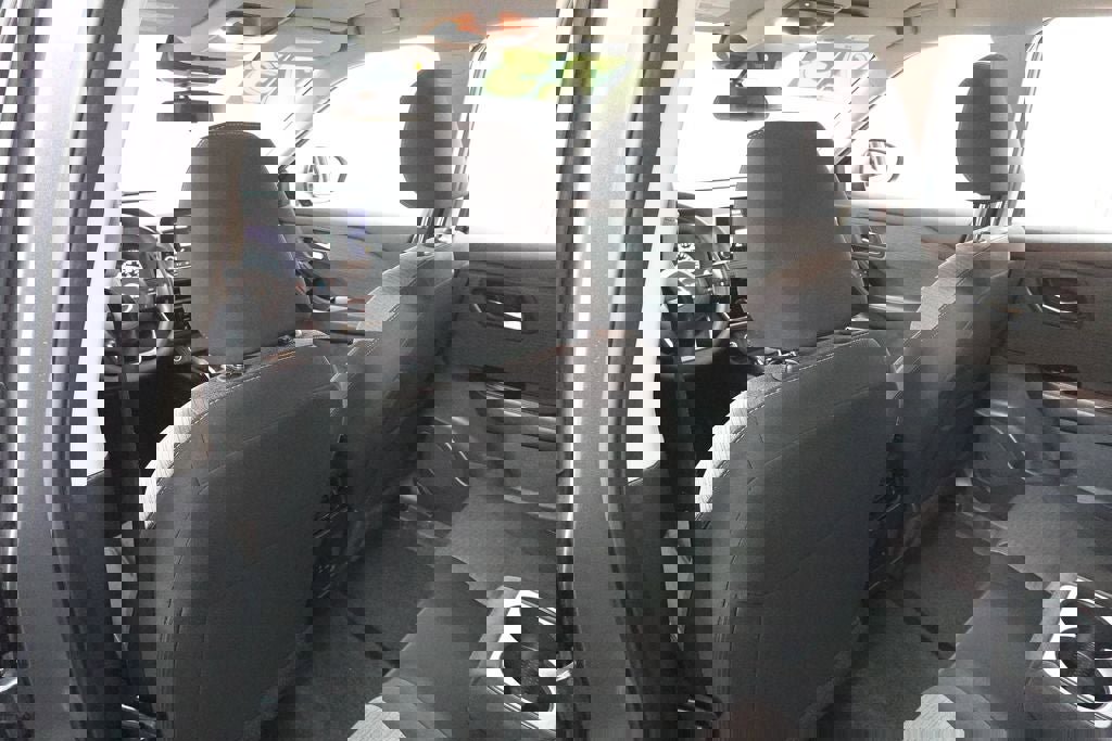 Used 2023 Nissan Rogue SV image 24