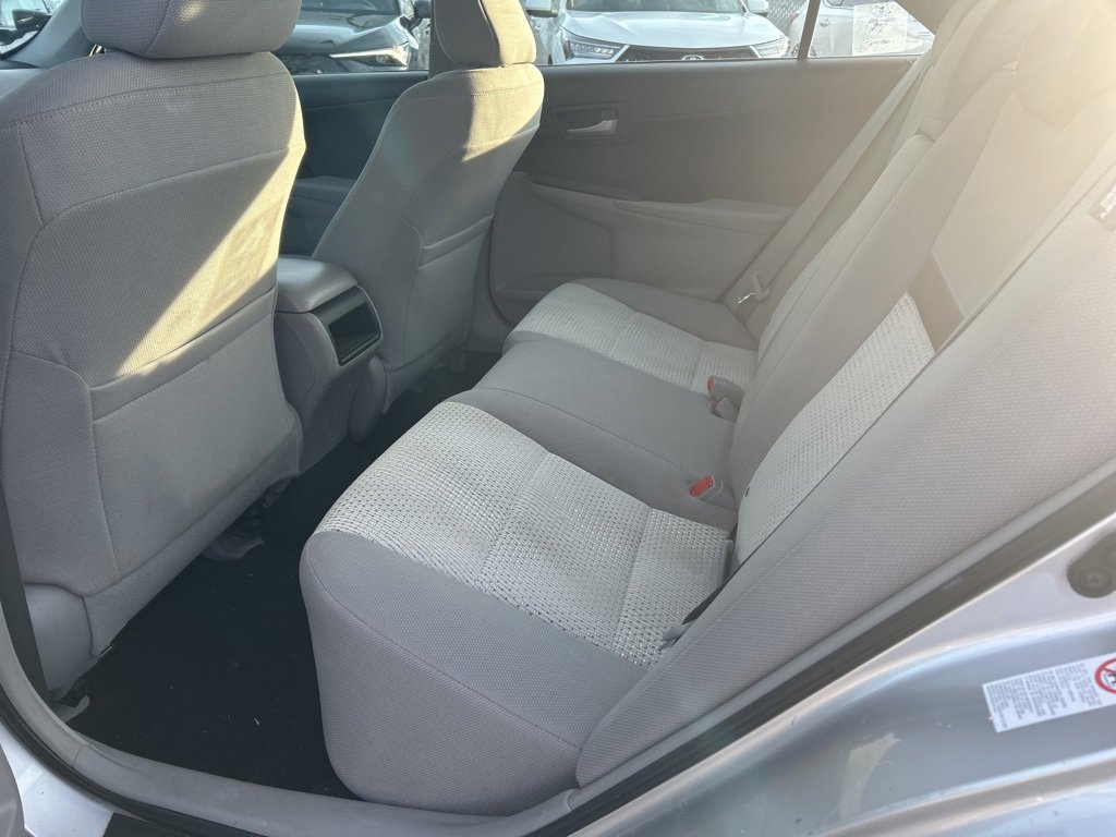 Used 2013 Toyota Camry LE image 14