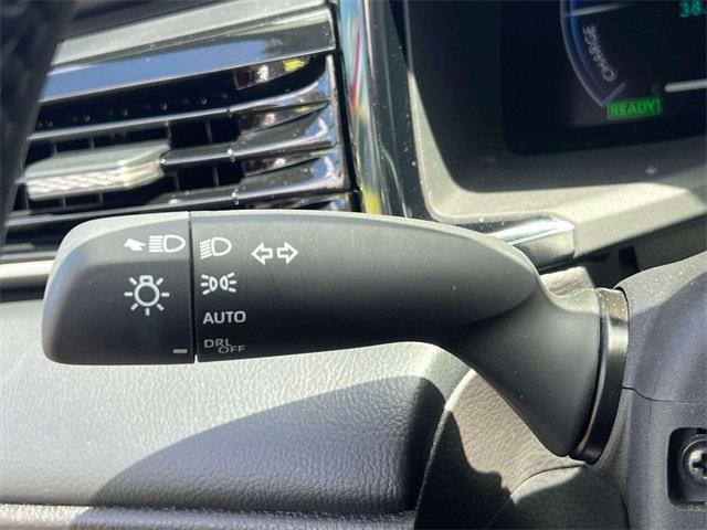 Used 2025 Toyota Camry XSE image 29