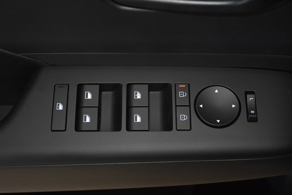 New 2026 Hyundai Kona SE image 22