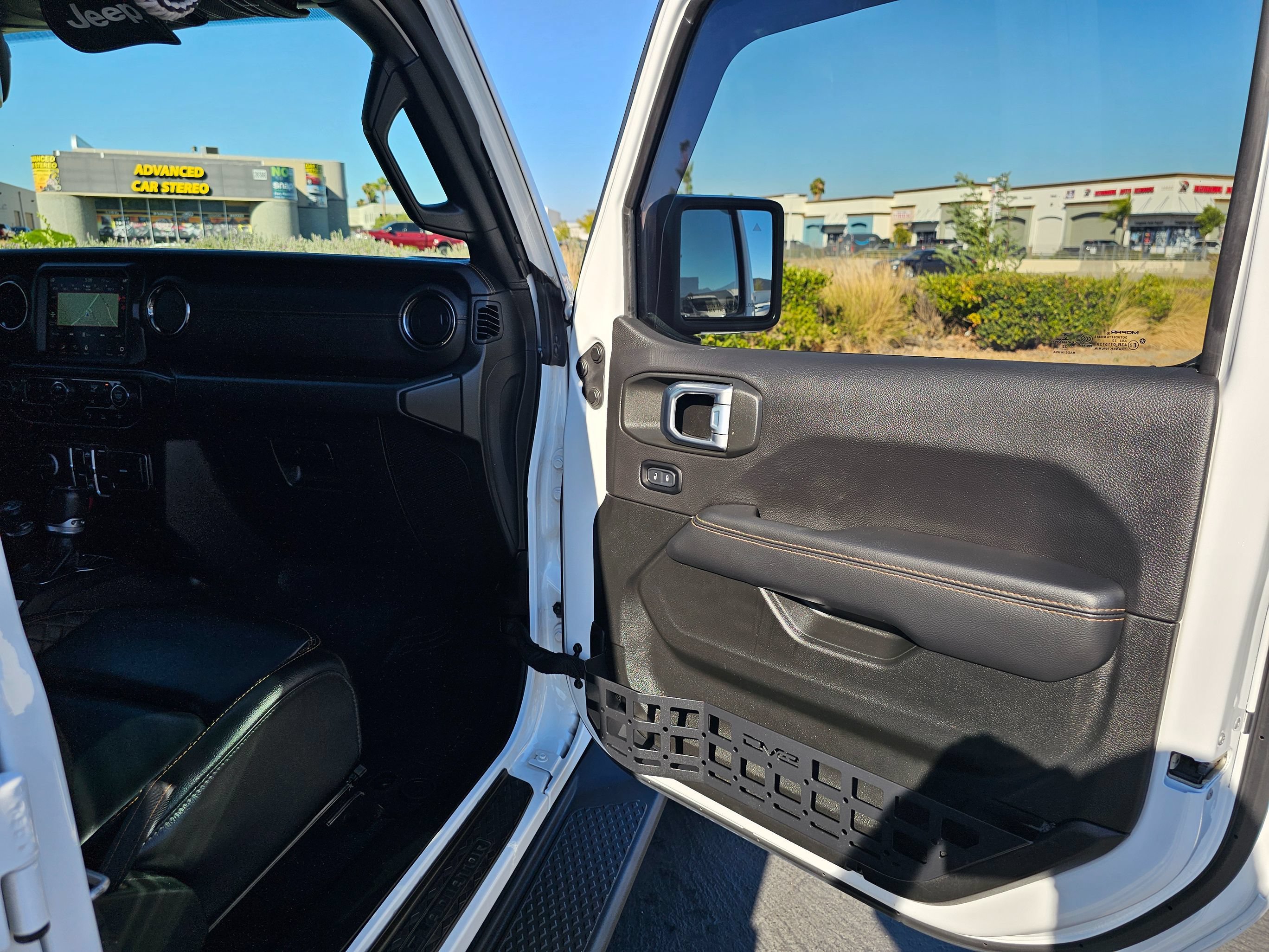 Used 2022 Jeep Gladiator Overland AWD/4WD image 36