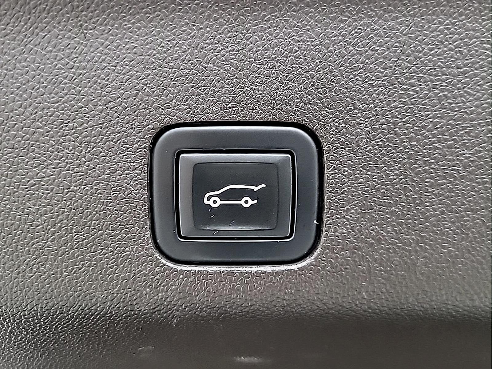 Used 2021 Cadillac Escalade Sport w/ Driver Assist Tech Package AWD/4WD image 34