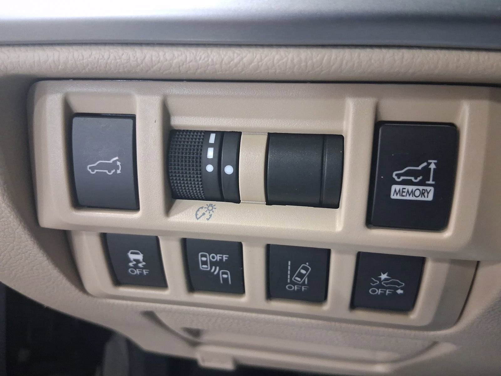 Used 2019 Subaru Outback 3.6R Limited w/ Popular Package #2 image 31