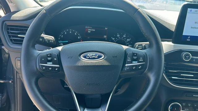 Certified 2022 Ford Escape SE w/ SE Sport Appearance Package FWD image 19