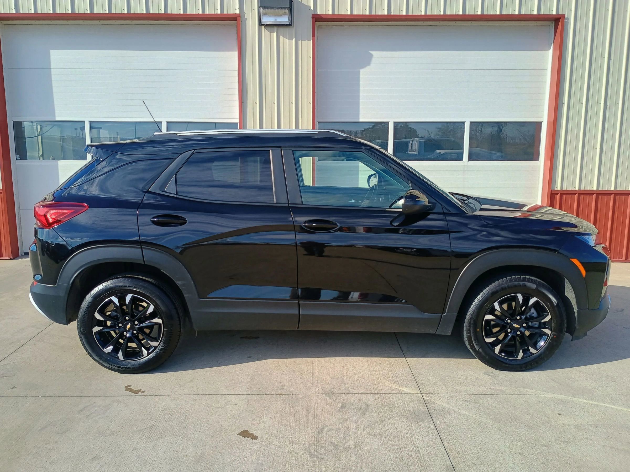 Used 2023 Chevrolet TrailBlazer LT w/ Convenience Package image 27