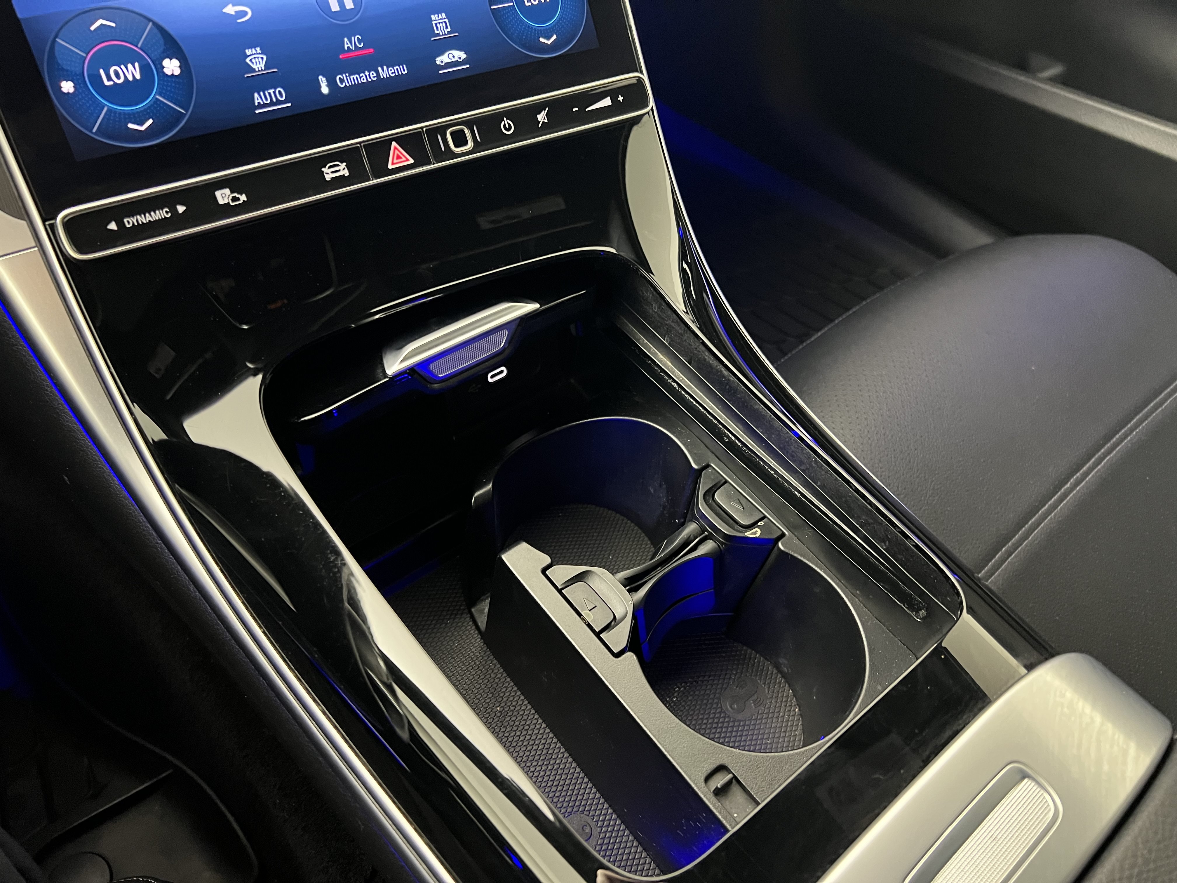 Certified 2023 Mercedes-Benz C 300 4MATIC Sedan image 32