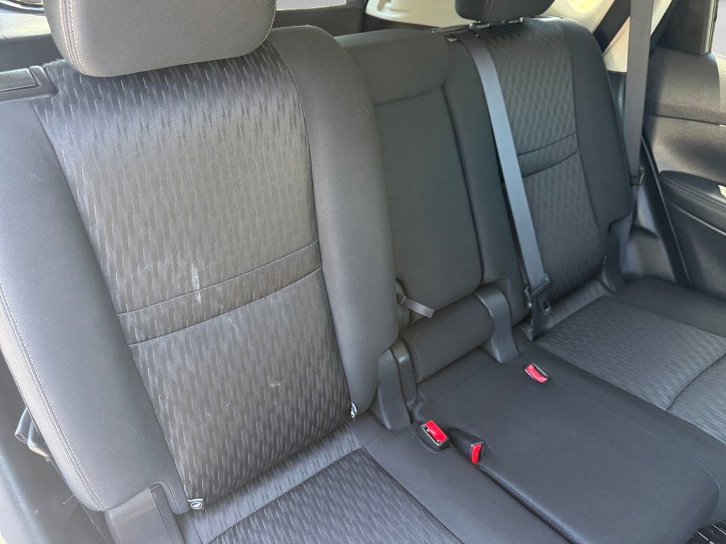 Used 2017 Nissan Rogue S w/ Appearance Package AWD/4WD image 16