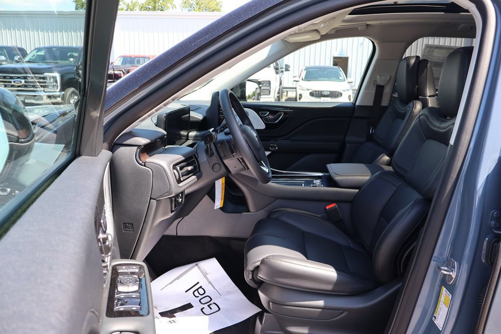 New 2026 Lincoln Aviator Reserve AWD/4WD image 19