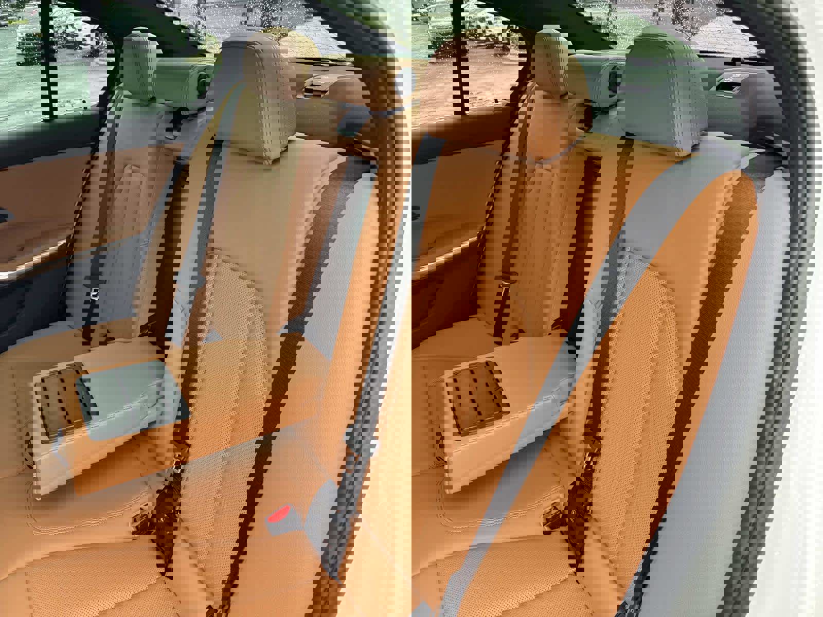 Certified 2025 BMW 330i Sedan w/ Premium Package image 12