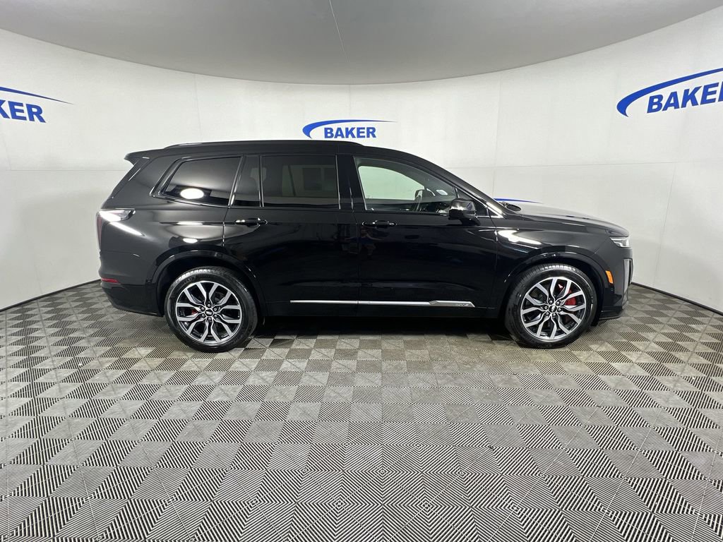 Certified 2025 Cadillac XT6 Sport w/ Platinum Package AWD/4WD image 10