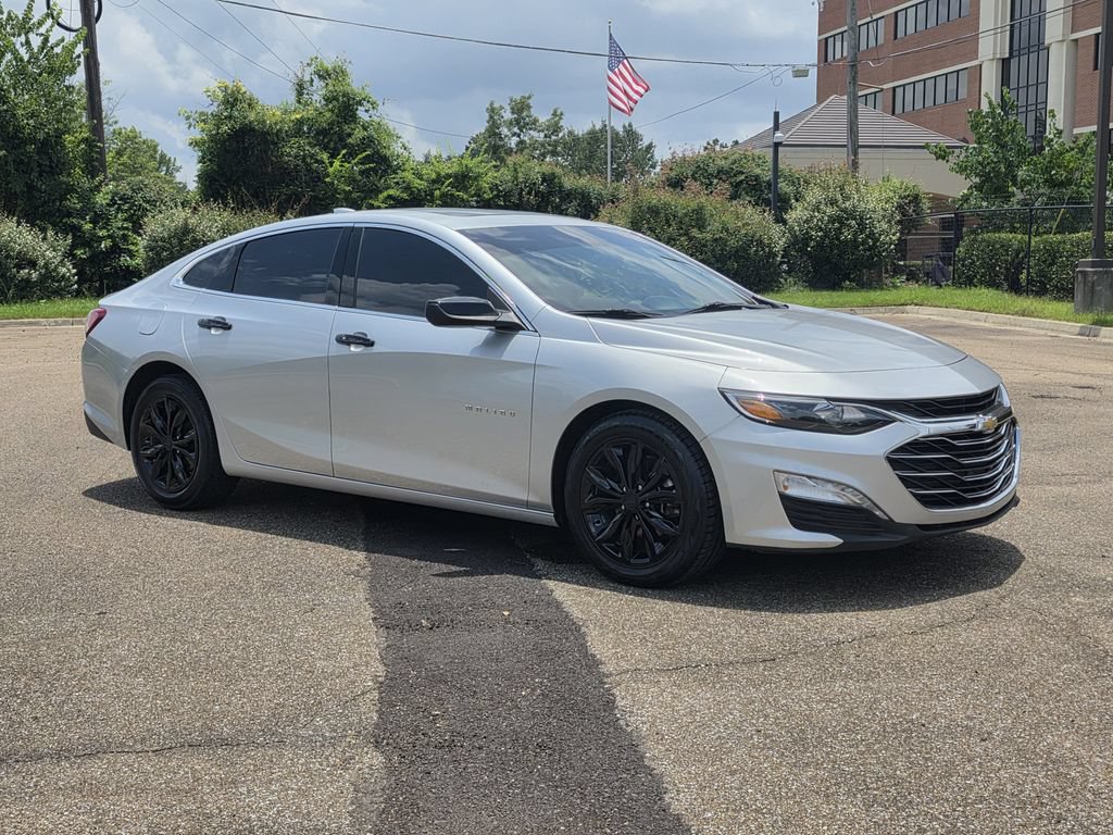 Certified 2022 Chevrolet Malibu LT FWD image 3