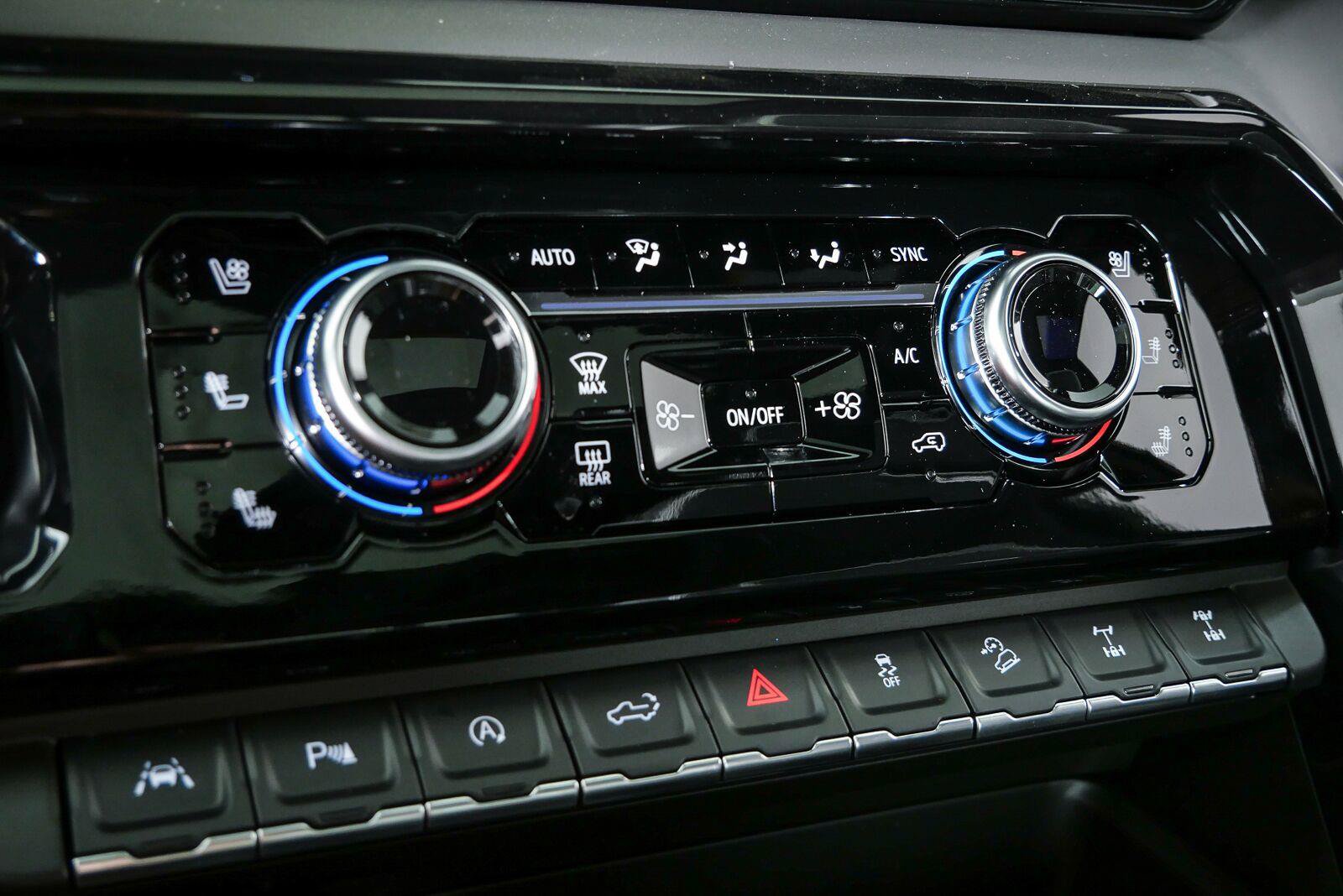 New 2026 GMC Sierra 1500 AT4X AWD/4WD image 17
