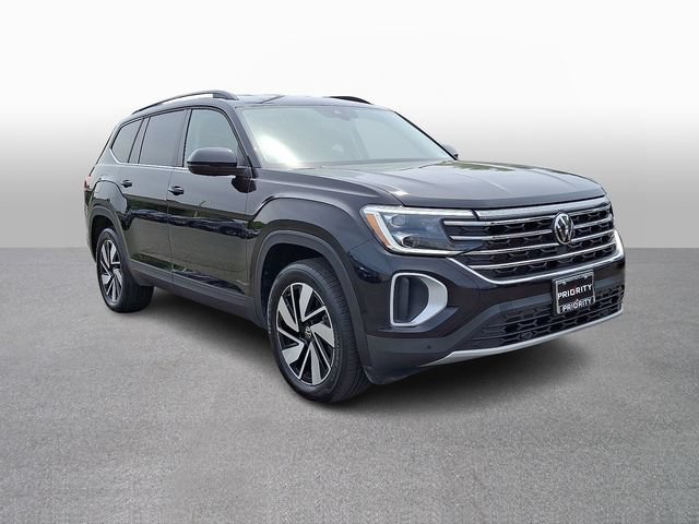 Used 2026 Volkswagen Atlas SE AWD/4WD image 3