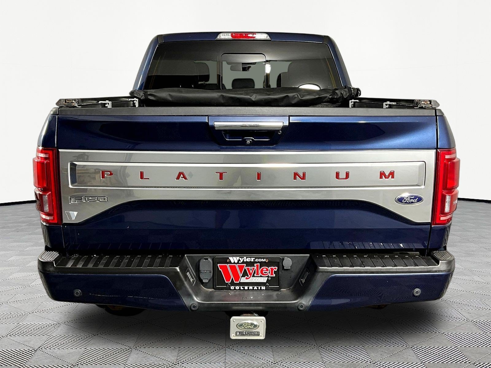 Used 2017 Ford F150 Platinum w/ Equipment Group 701A Luxury AWD/4WD image 5