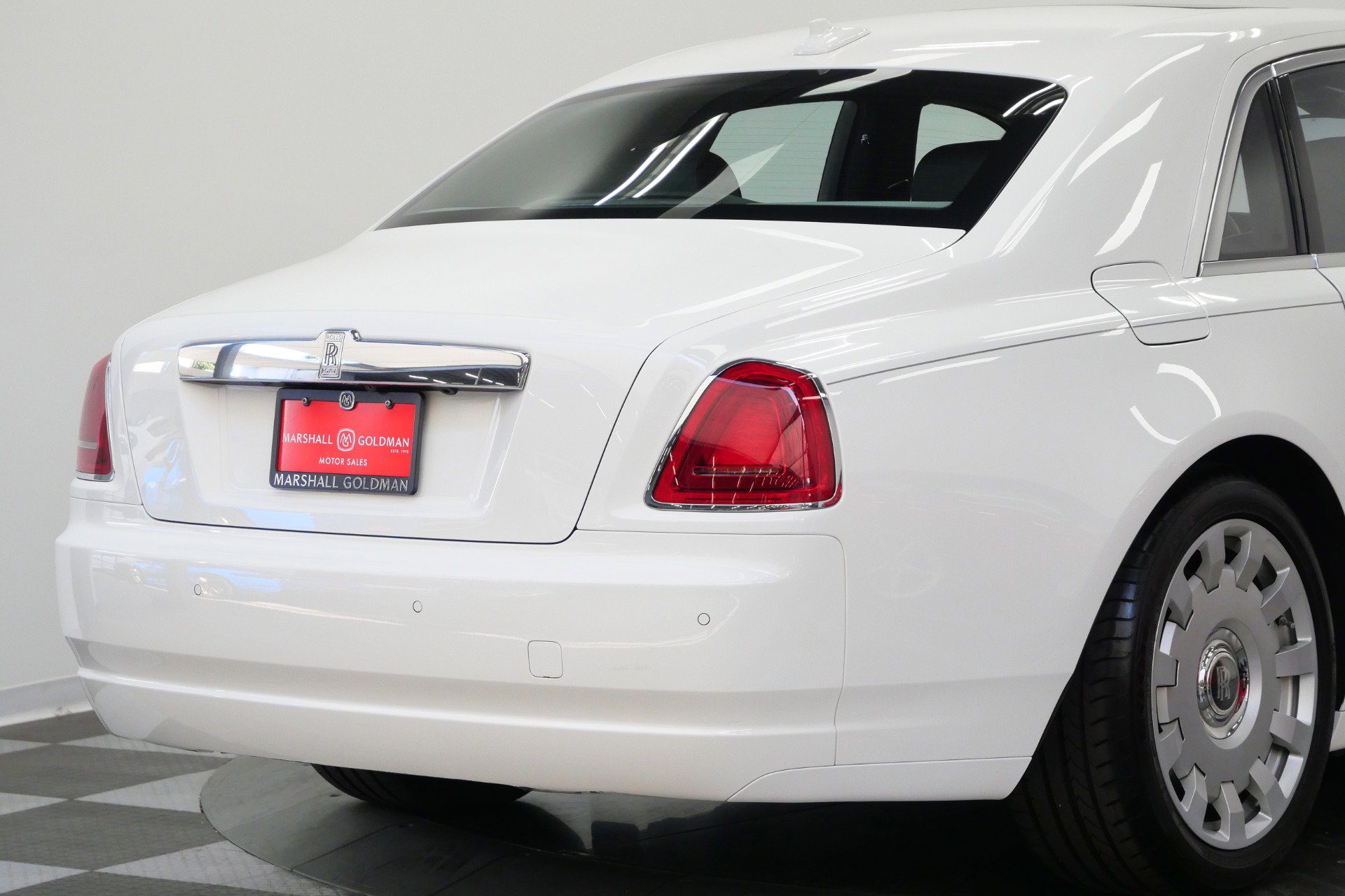 Used 2014 Rolls-Royce Ghost RWD image 43