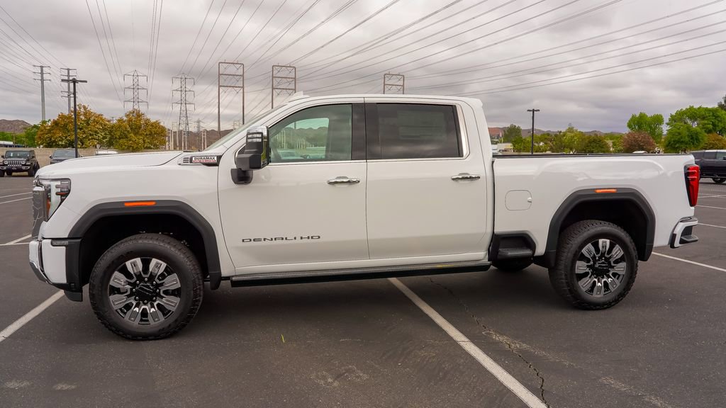 New 2025 GMC Sierra 2500 Denali w/ Denali Reserve Package image 8