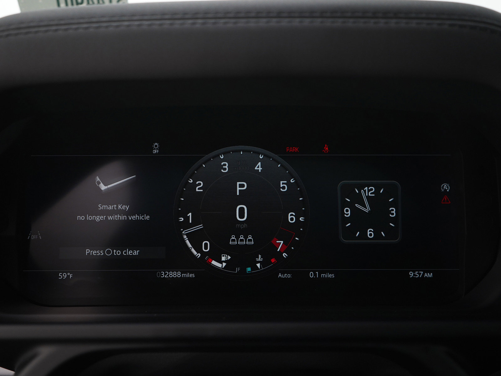 Used 2025 Land Rover Defender 110 S AWD/4WD image 28