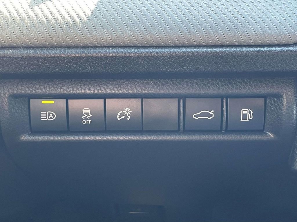 Used 2026 Toyota Camry SE FWD image 23