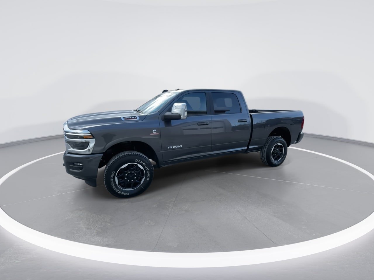 Used 2026 RAM 2500 Laramie AWD/4WD image 9
