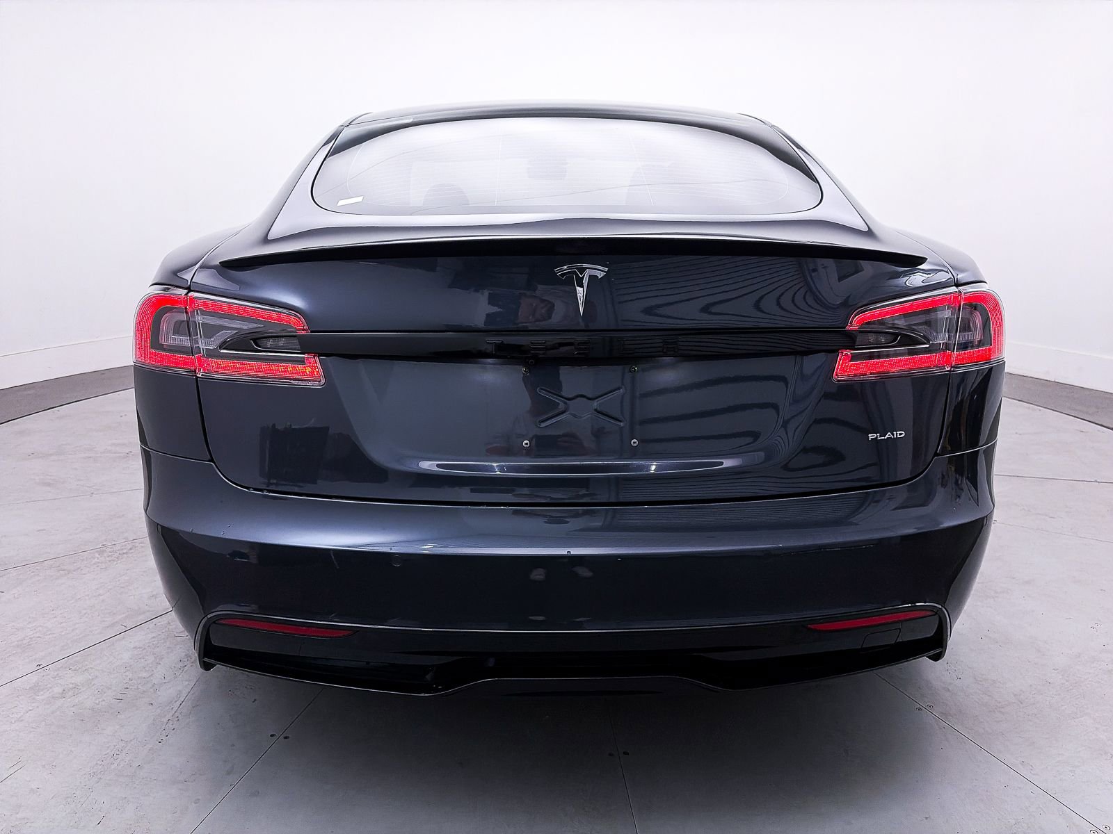 Used 2021 Tesla Model S Plaid image 13