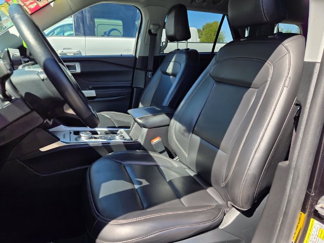 Certified 2023 Ford Explorer XLT w/ Equipment Group 202A AWD/4WD image 11