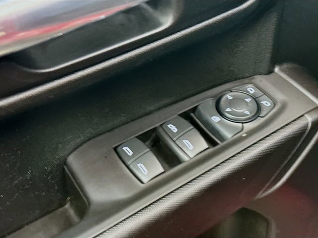 Used 2020 Chevrolet Silverado 1500 Custom w/ Custom Value Package AWD/4WD image 17