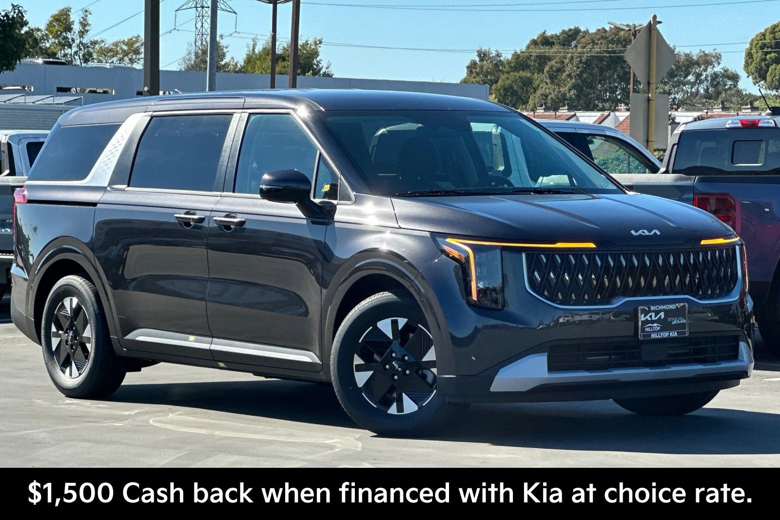 New 2026 Kia Carnival LXS image 2