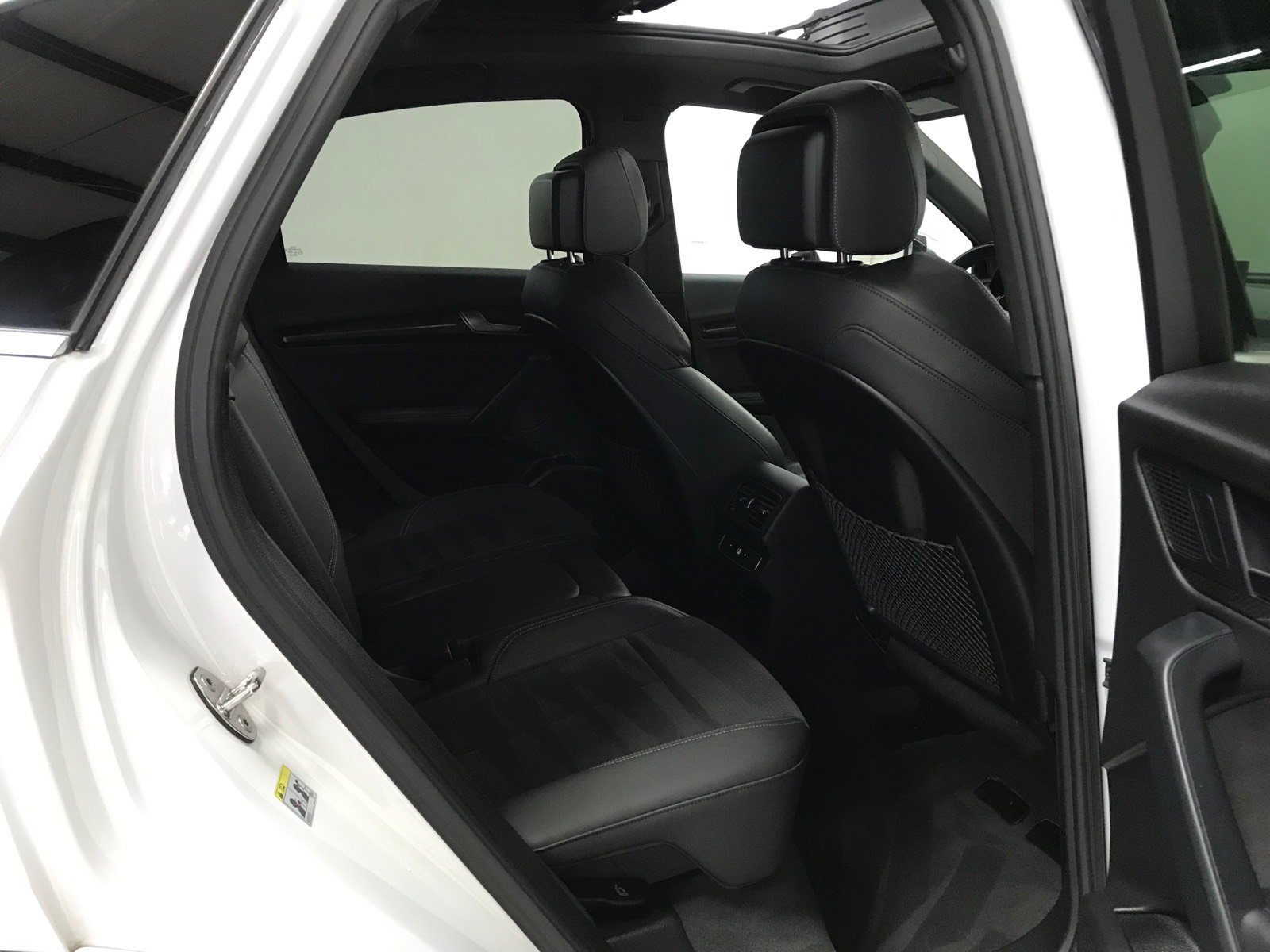 Used 2023 Audi SQ5 Premium Plus w/ Premium Plus Package AWD/4WD image 15