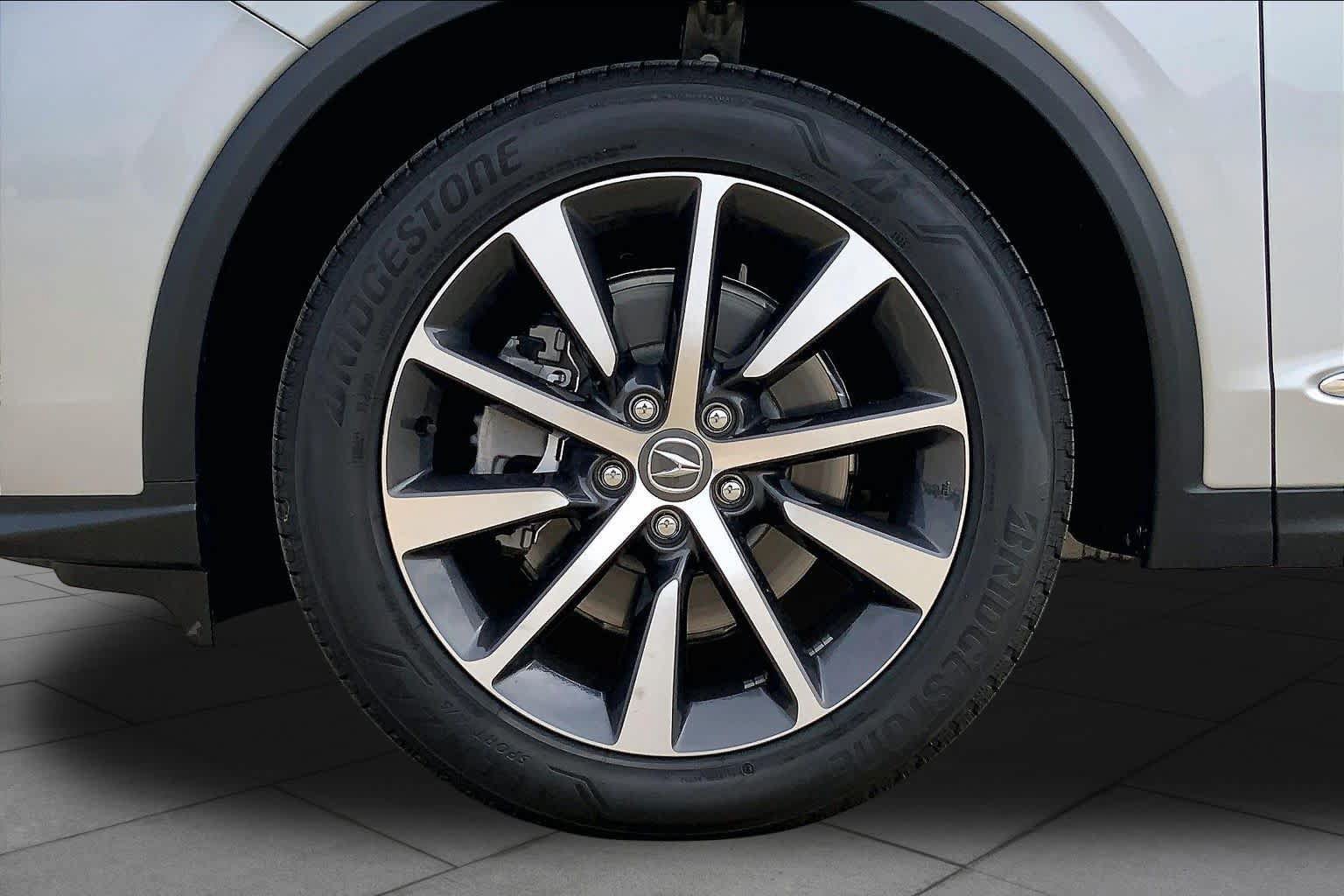 Used 2026 Acura MDX w/ Technology Package FWD image 11