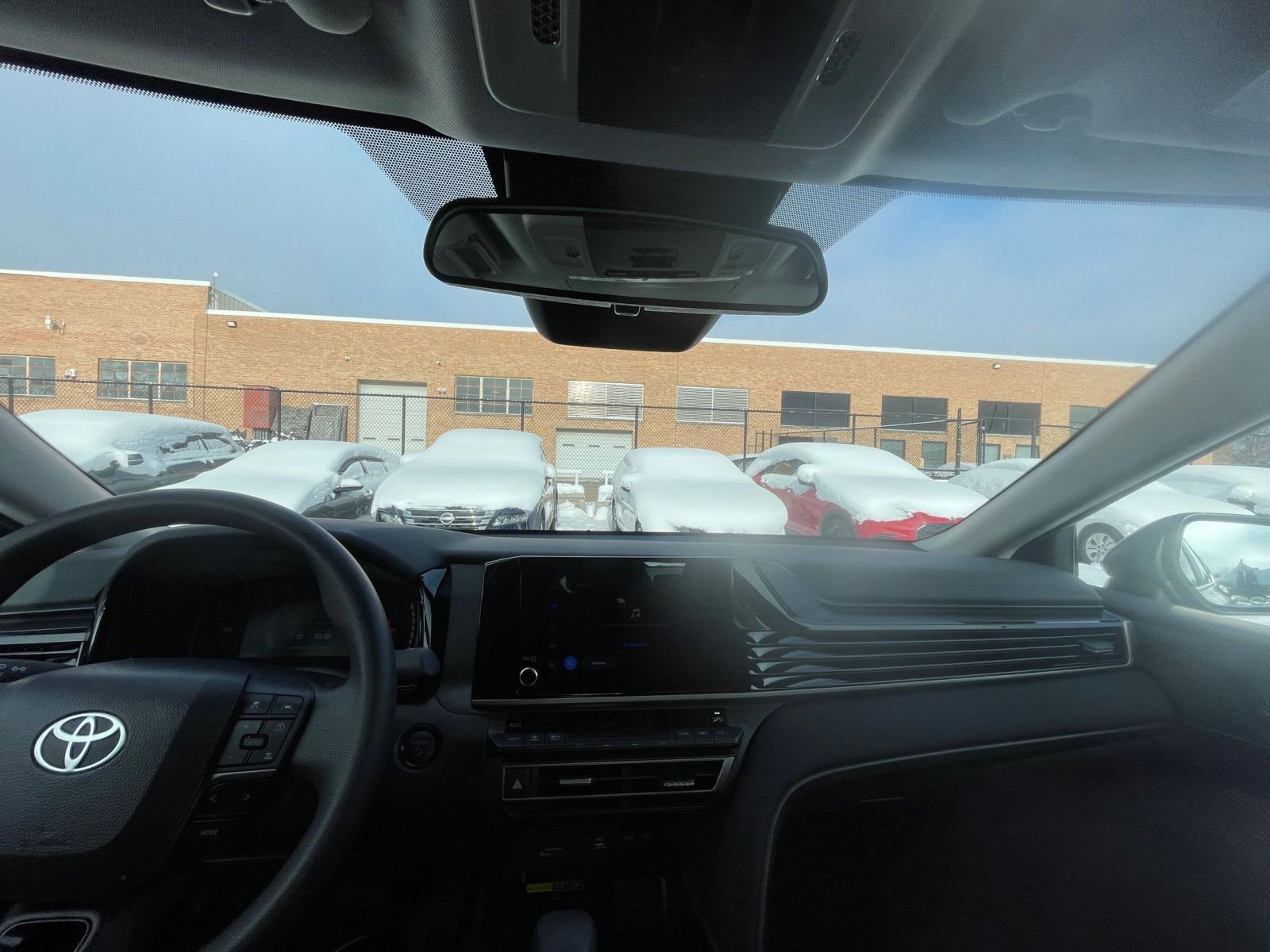 Used 2025 Toyota Camry LE image 33