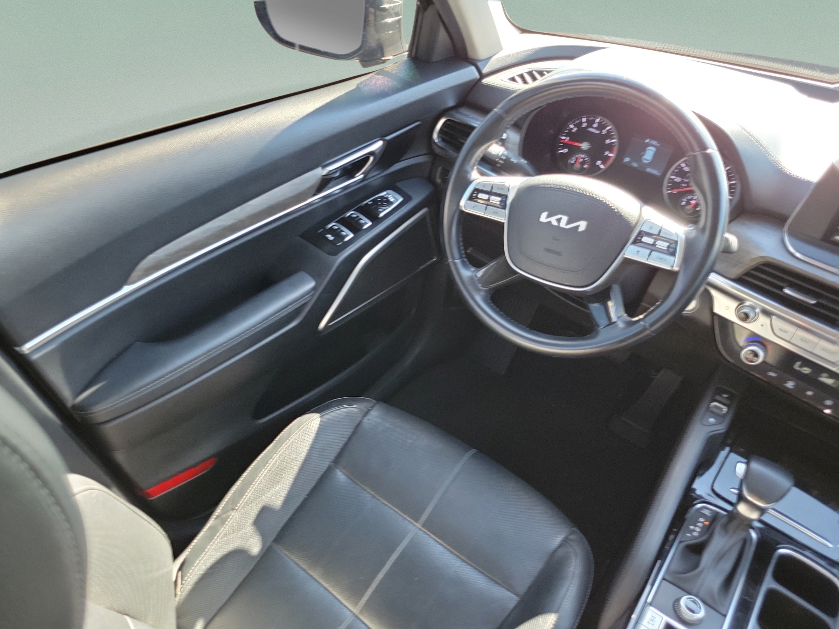 Used 2022 Kia Telluride EX FWD image 13