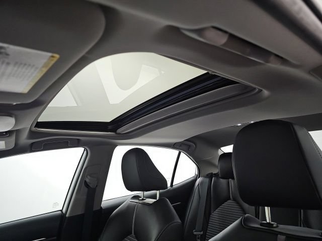 Certified 2023 Toyota Camry SE w/ Cold Weather Package FWD image 29
