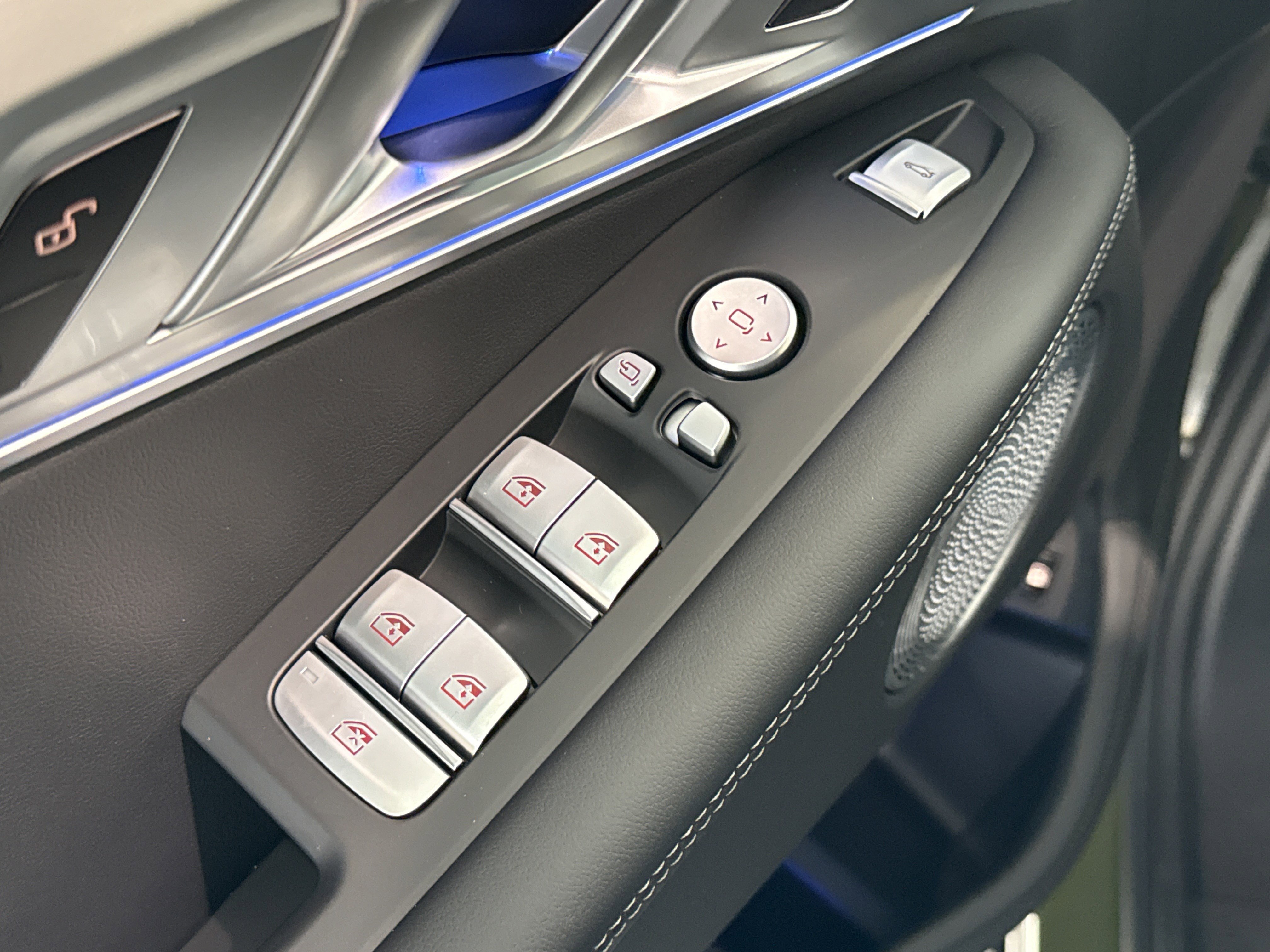 New 2026 BMW XM Label Red image 16