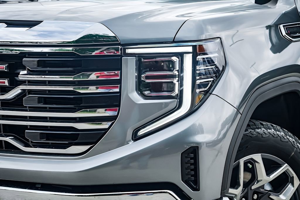 New 2026 GMC Sierra 1500 SLT AWD/4WD image 3