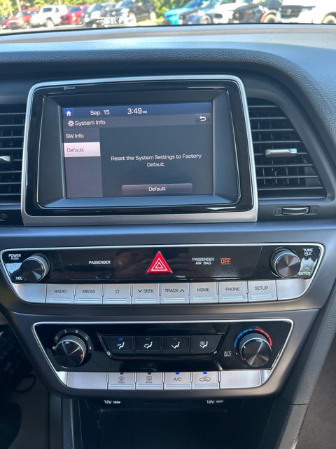 Used 2018 Hyundai Sonata SE FWD image 12