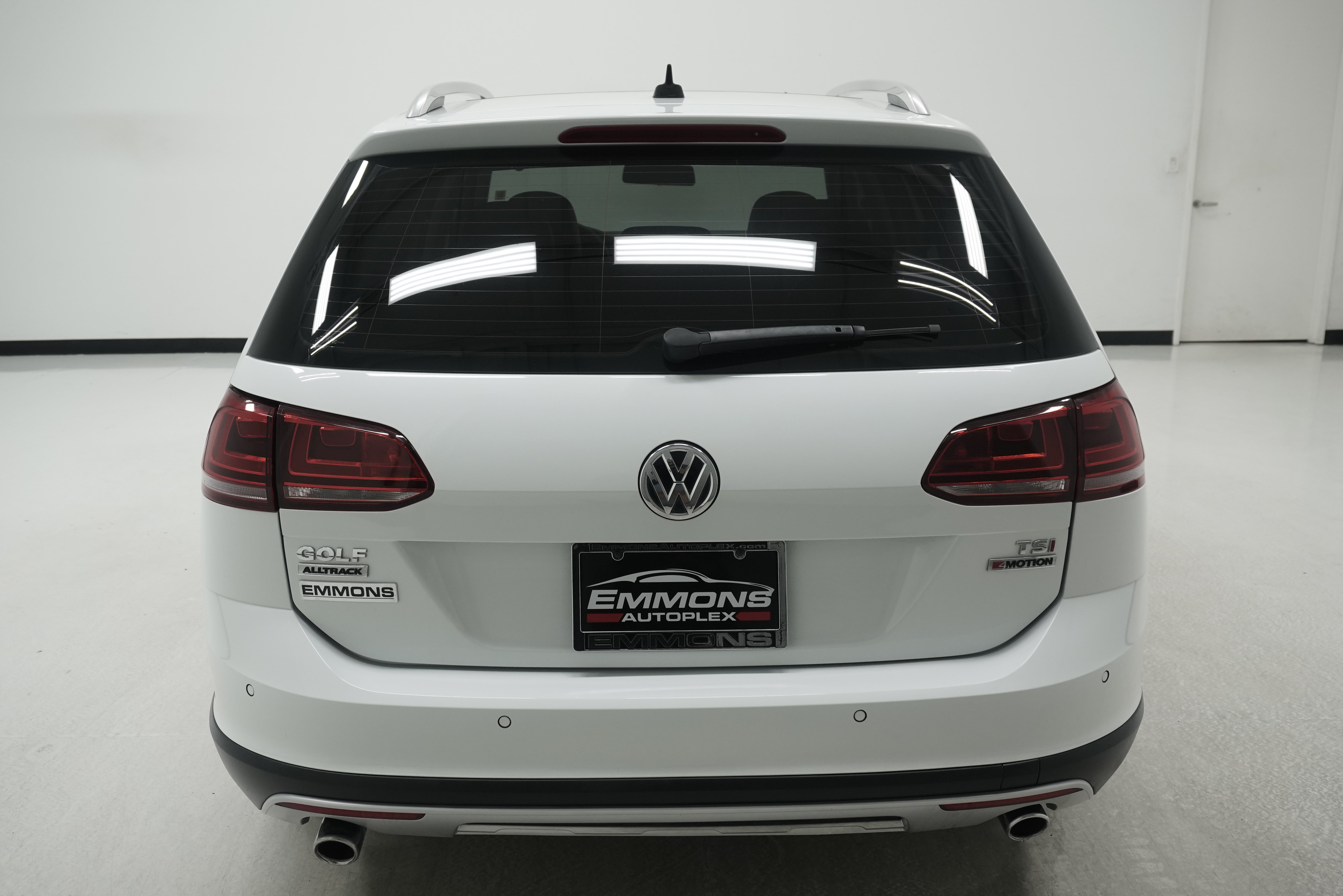 Used 2017 Volkswagen Golf Alltrack SEL AWD/4WD image 5