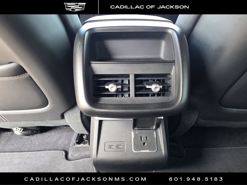 Used 2023 Cadillac Lyriq 2WD image 20