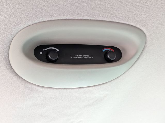 Used 2005 Chrysler Town & Country Touring image 19