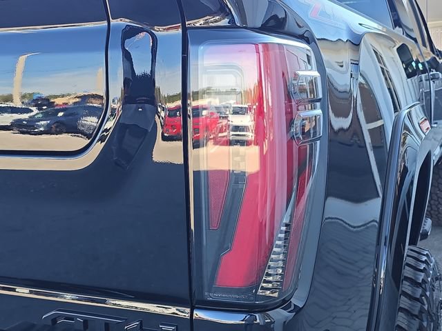 New 2026 GMC Sierra 2500 AT4 w/ Technology Package AWD/4WD image 8