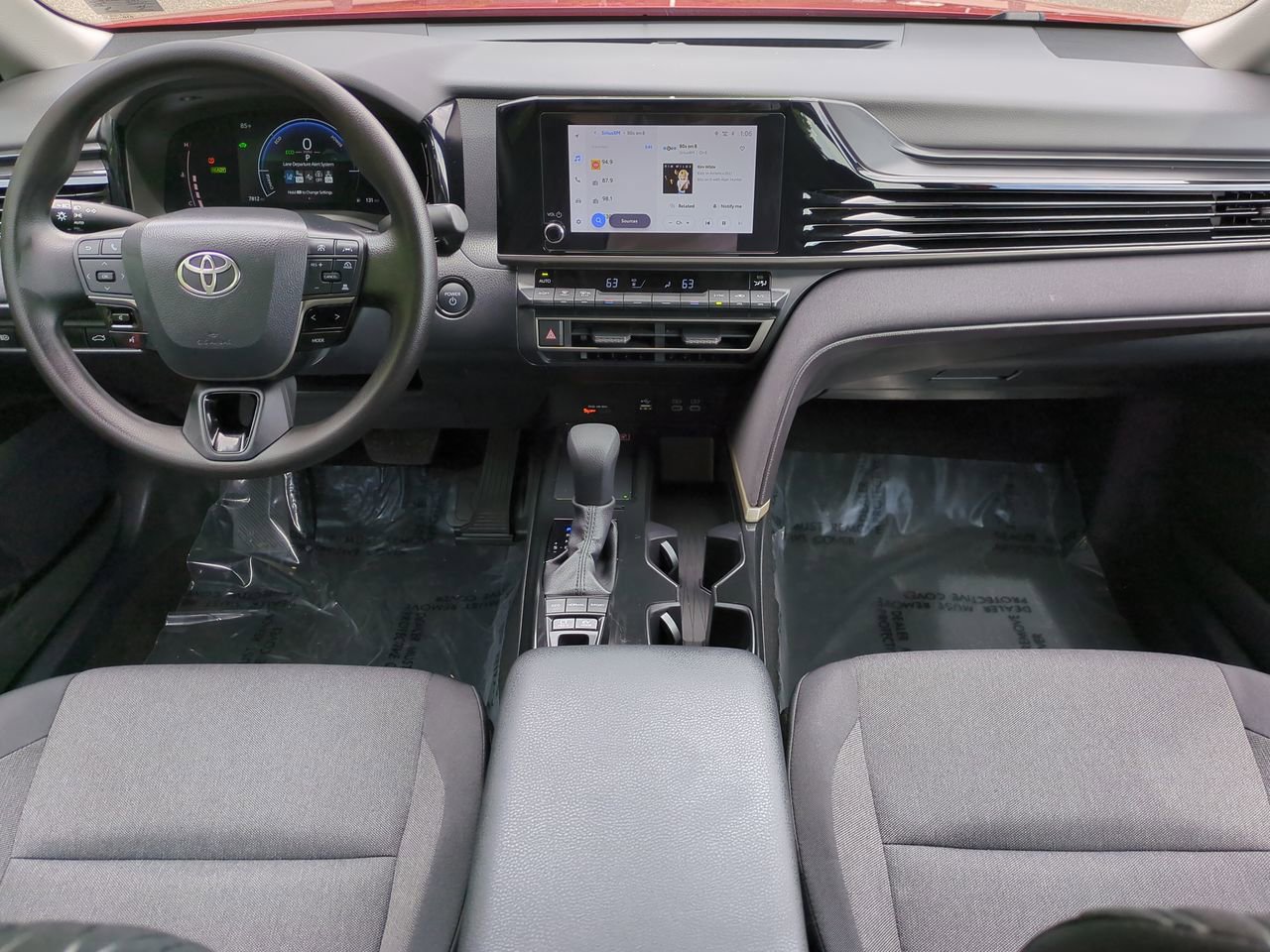 Used 2025 Toyota Camry LE w/ Convenience Package FWD image 14